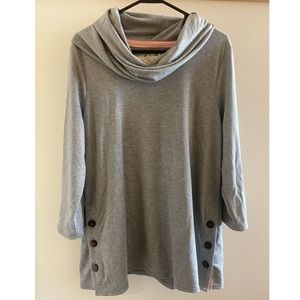 Quarter sleeve shirt